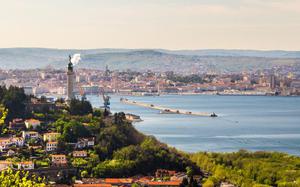 Panorama con faro
