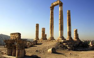 Columnas romanas al aterdecer 