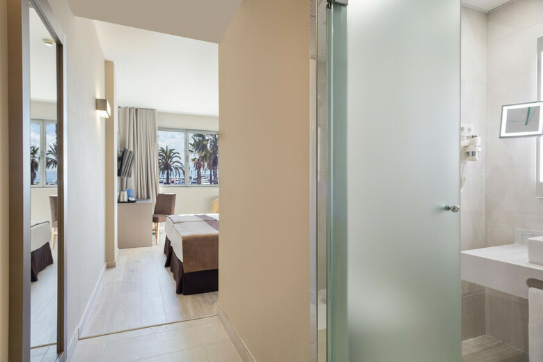 Hotel Front Mar�tim