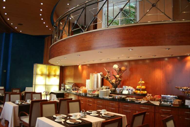 Hotel Dwo Garbi Millenni
