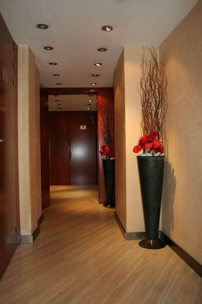Hotel Dwo Garbi Millenni