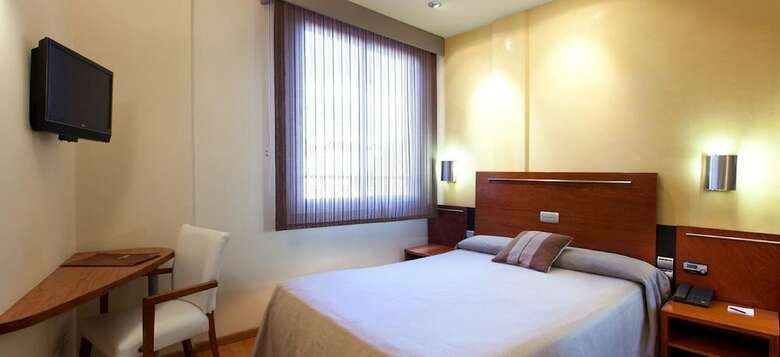 Hotel Dwo Garbi Millenni