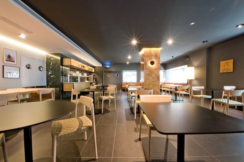 Aparthotel Atenea Vall�s