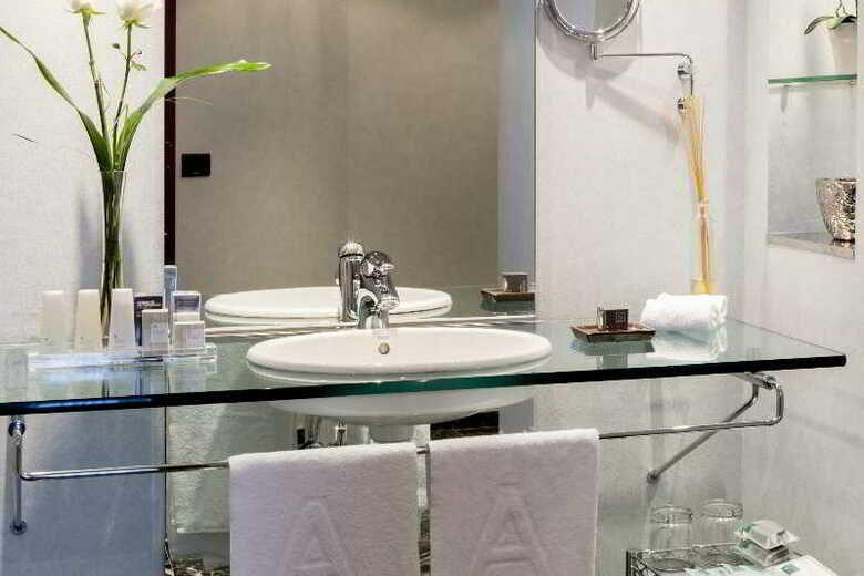 AC Hotel M�laga Palacio By Marriott
