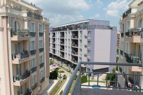 Aqua Blue Apartments