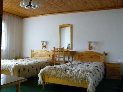 Hostal Guestrooms Sekvoia