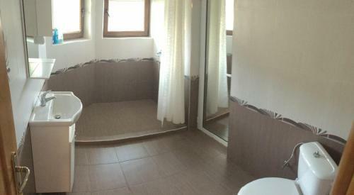 Hostal Guestrooms Sekvoia
