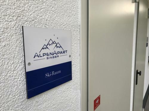 Alpenapart Singer