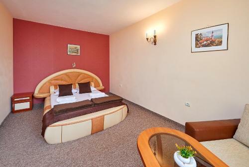 Peneka Hotel