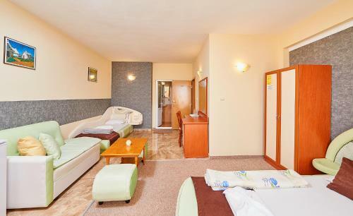 Peneka Hotel