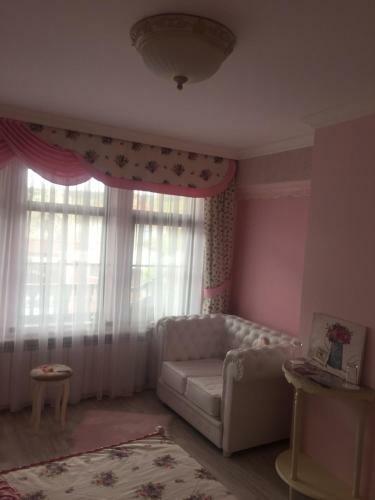 Hostal Guesthouse Versailles