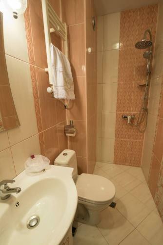 Hostal Guesthouse Versailles