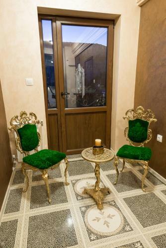 Hostal Guesthouse Versailles