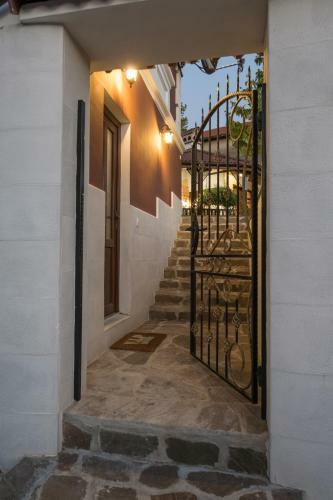 Hostal Guesthouse Versailles
