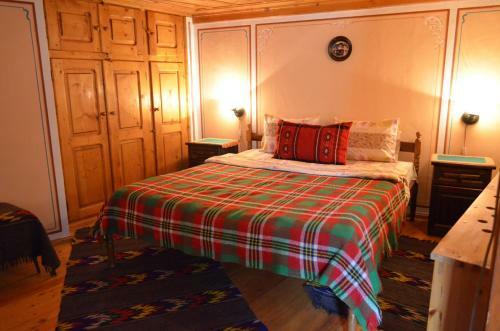 Hostal Zlatniyat Telets Guest Rooms