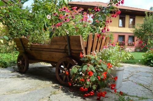 Hostal Zlatniyat Telets Guest Rooms