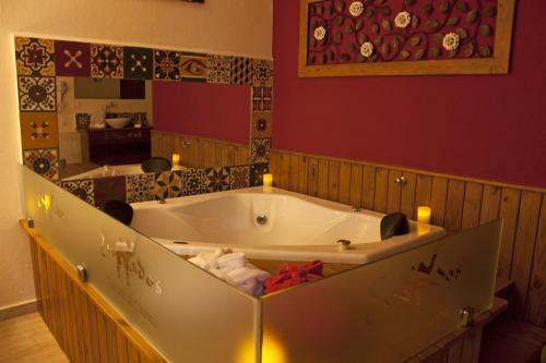 Hostal Pousada De Charme Emirados
