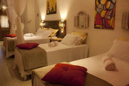 Hostal Pousada De Charme Emirados
