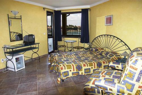 Hotel Parnasse