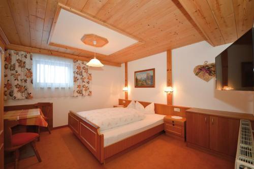 Hostal Apart Lukas