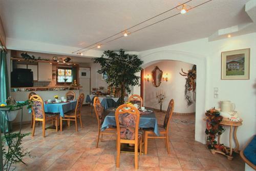 Hostal Haus Romantika