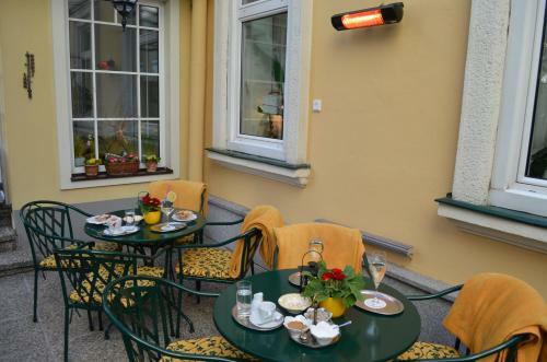 Hotel J�ger