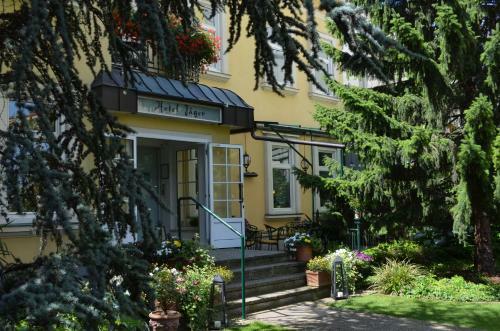 Hotel J�ger