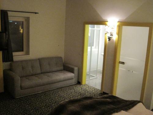 Hotel Harakiri Partyhouse