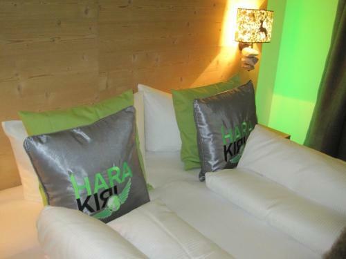 Hotel Harakiri Partyhouse