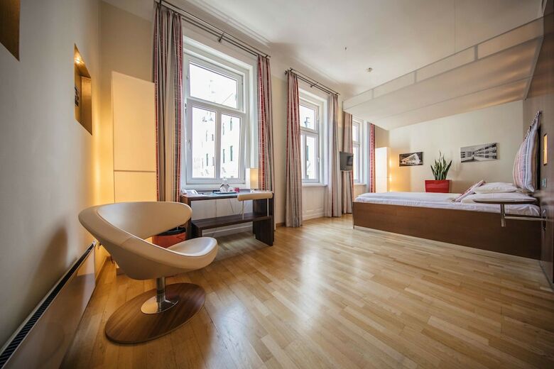 Hotel Rathaus - Wein & Design