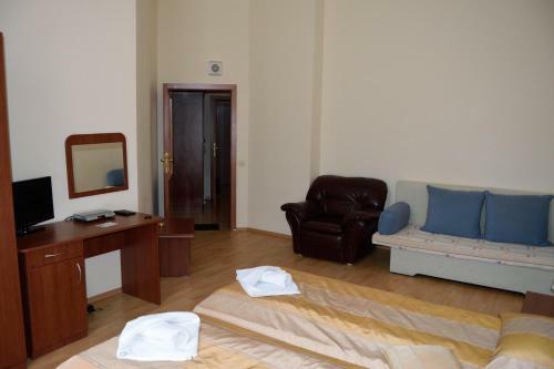 Persey Flora Apartments