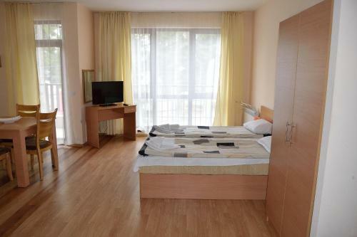 Persey Flora Apartments