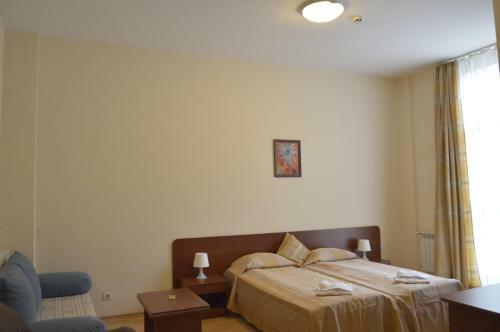 Persey Flora Apartments