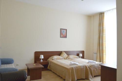 Persey Flora Apartments