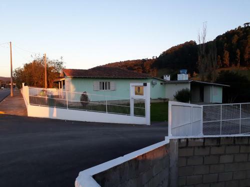 Laura's House