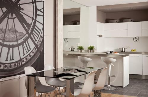 Cleves Boulevard Residence Corporate & Leisure Apartments