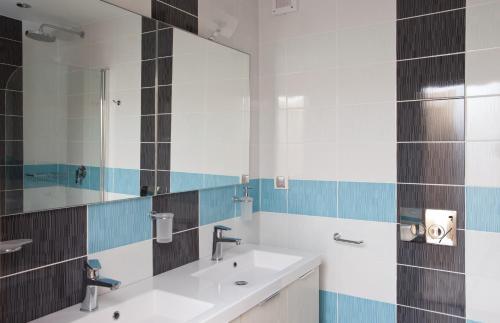 Cleves Boulevard Residence Corporate & Leisure Apartments