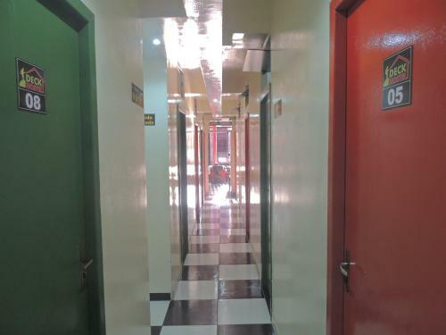 Deck Hostel