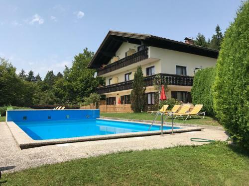 Hostal Pension Waldschenke Am W�rthersee