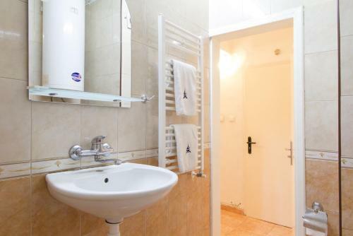 Sofia Central Hotel Apartments