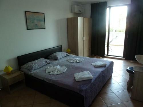 Golden Dunes Primorsko Apartments