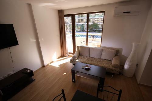 Golden Dunes Primorsko Apartments