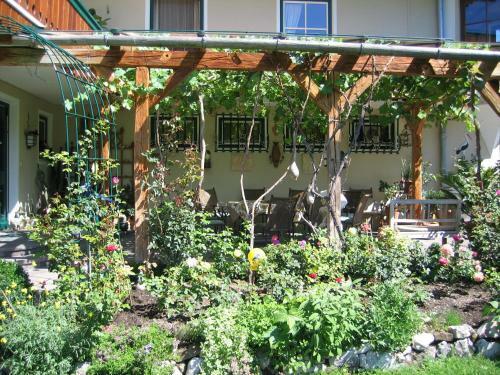 Hostal Fr�hst�ckspension Huber