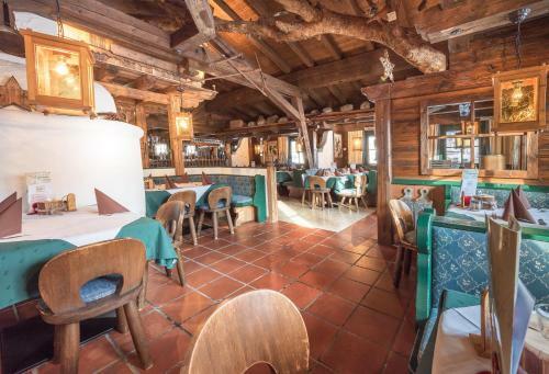 Hostal Pension Restaurant Dorfalm