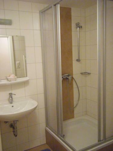 Hostal Gasthaus Hinterbr�hl