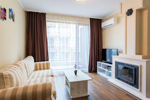 Rose Gardens Apartments