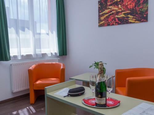 Winrooms Seminar Hotel & Apartments
