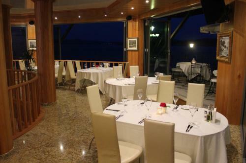 Hotel Art Complex Anel