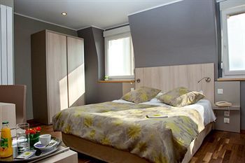 Hotel Logis L'or�e Du Bois
