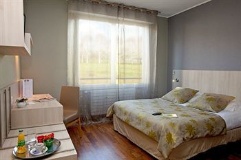 Hotel Logis L'or�e Du Bois